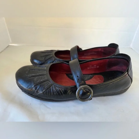 BORN Mary Jane Shoes Womens Size 8.5 Black Leather Buckle - Picture 3 of 8